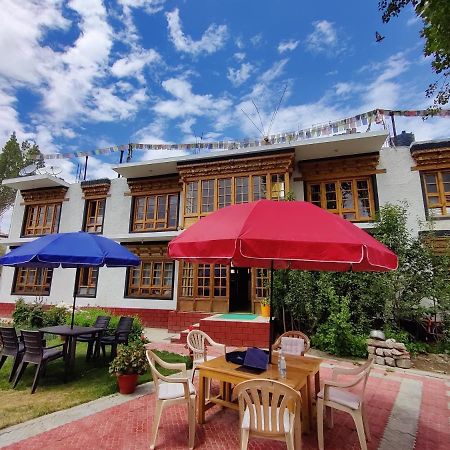 Jig Gyas Guest House 列城 外观 照片