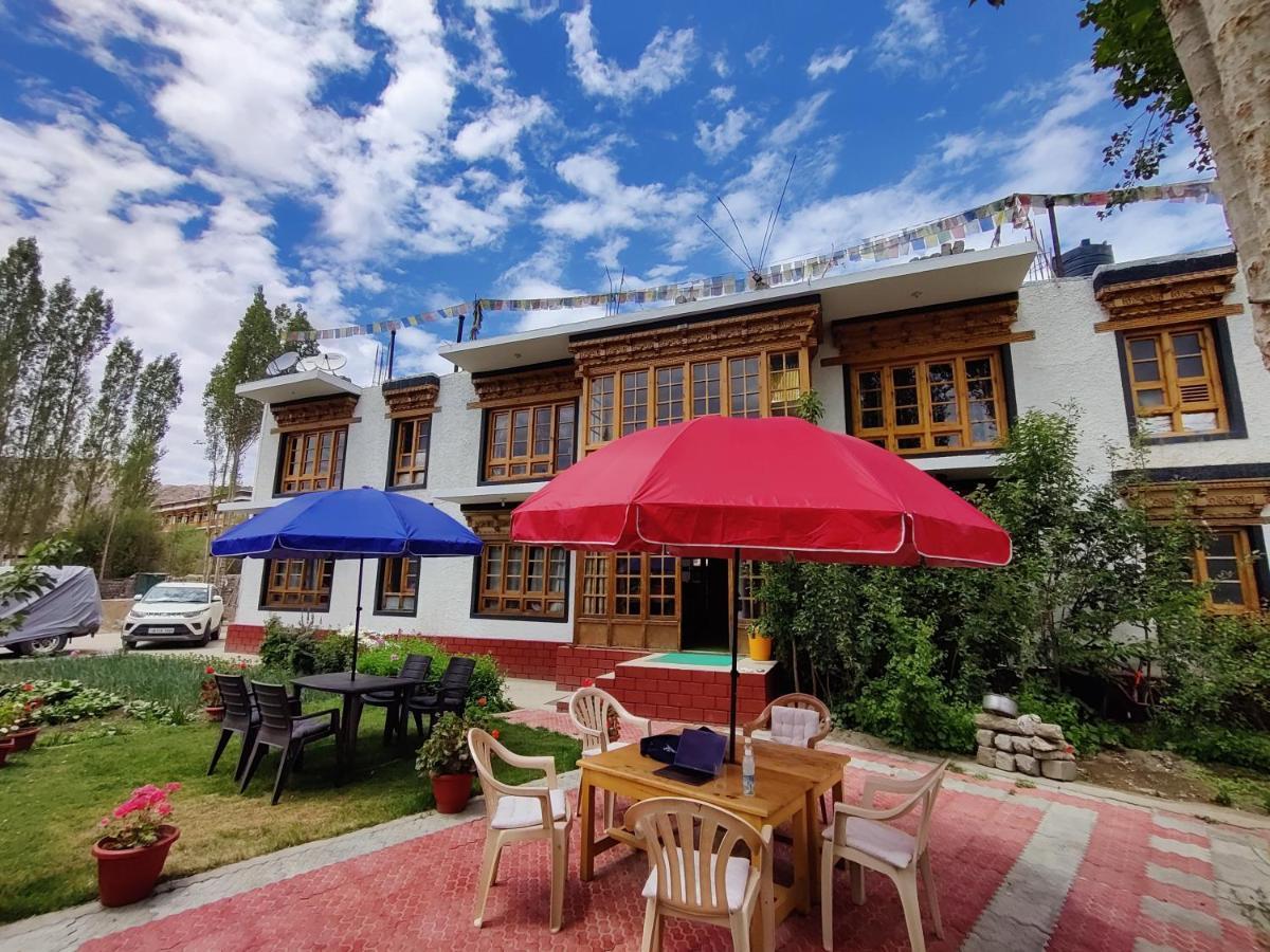Jig Gyas Guest House 列城 外观 照片