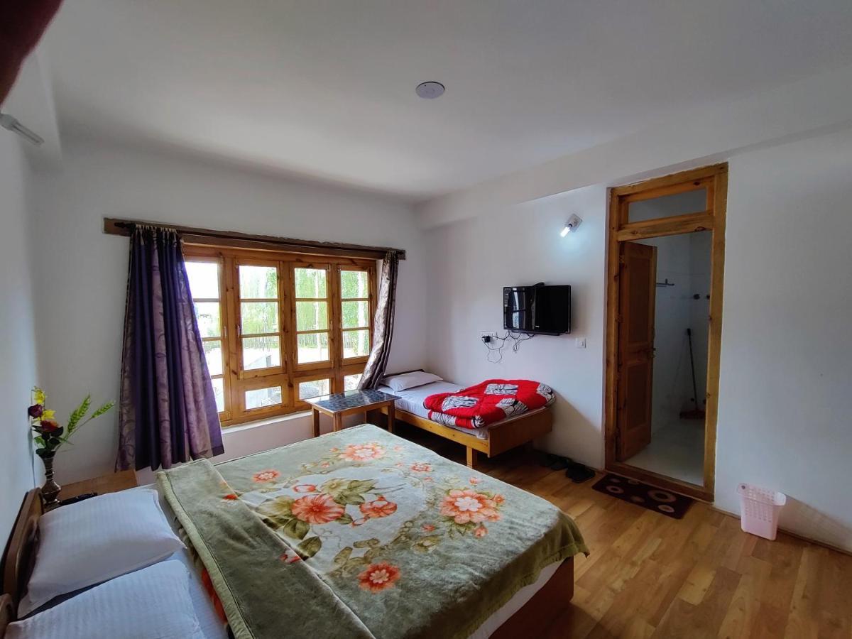 Jig Gyas Guest House 列城 外观 照片