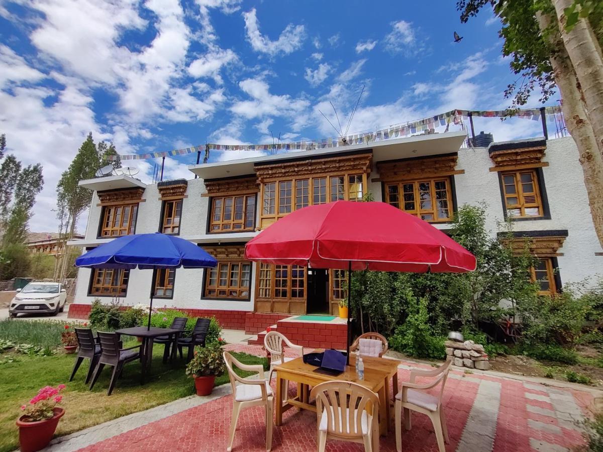 Jig Gyas Guest House 列城 外观 照片