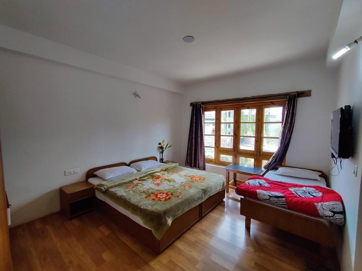 Jig Gyas Guest House 列城 外观 照片